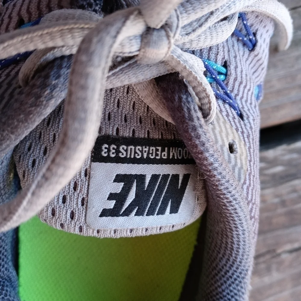 Nike Zoom Pegasus 33 Gray/Black/Blue Running Shoes Size 10.5 Men's. 183pm
